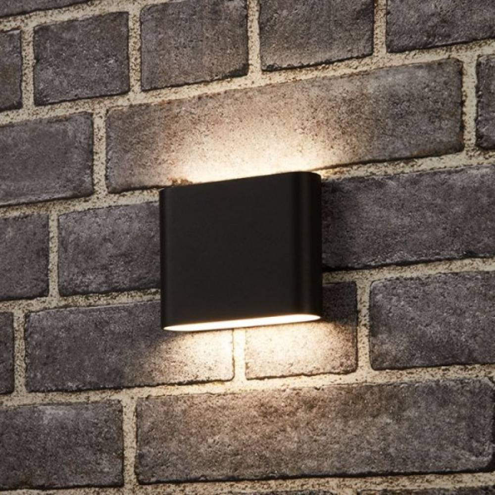 Aplica LED Neagra de exterior extra-plata, 6W=40W, lumina calda, IP65 Aplica LED Neagra de exterior extra-plata, 6W=40W, lumina calda, IP65