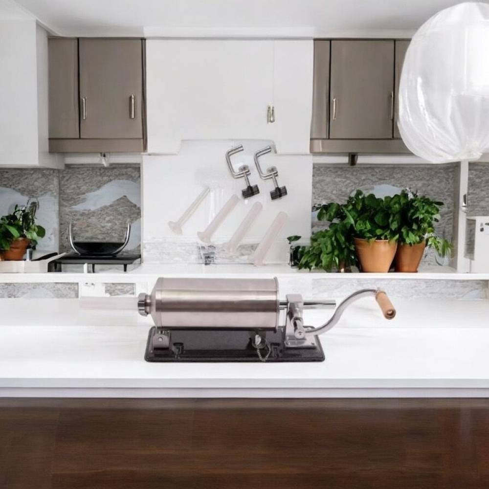 Masina carnati din inox 4kg, orizontala Masina carnati din inox 4kg, orizontala